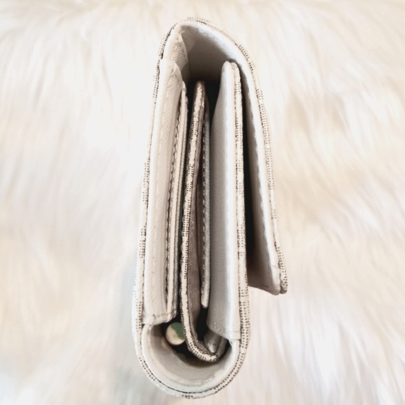 Michael Kors Jet Set White Digital Pin Dot MK Trifold Checkbook Wallet/Pen NWOT - Picture 3 of 15